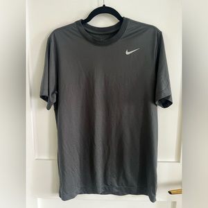 Men’s The Nike dri fit tee